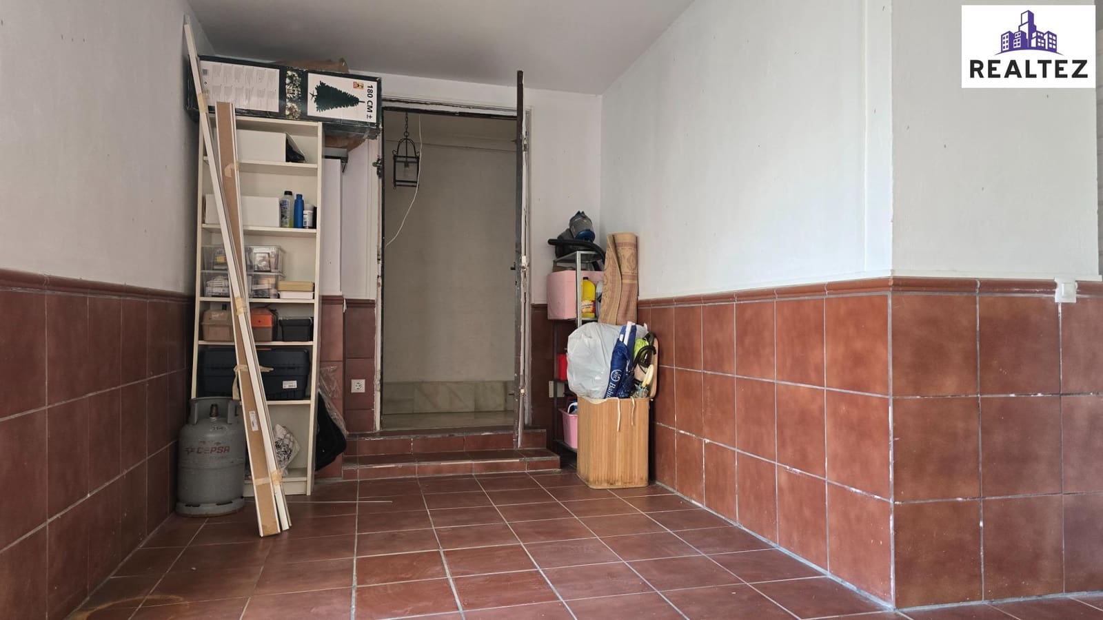 4 makuuhuone Omakotitalo myytävänä paikassa Jerez de la Frontera mukana 
autotalli - 649 900 € (Ref: 9338699)