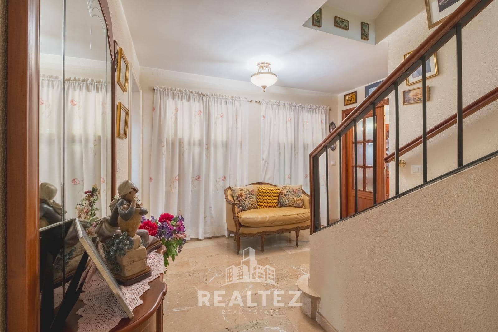 4 makuuhuone Rivitalo myytävänä paikassa Jerez de la Frontera mukana 
autotalli - 360 000 € (Ref: 9419885)