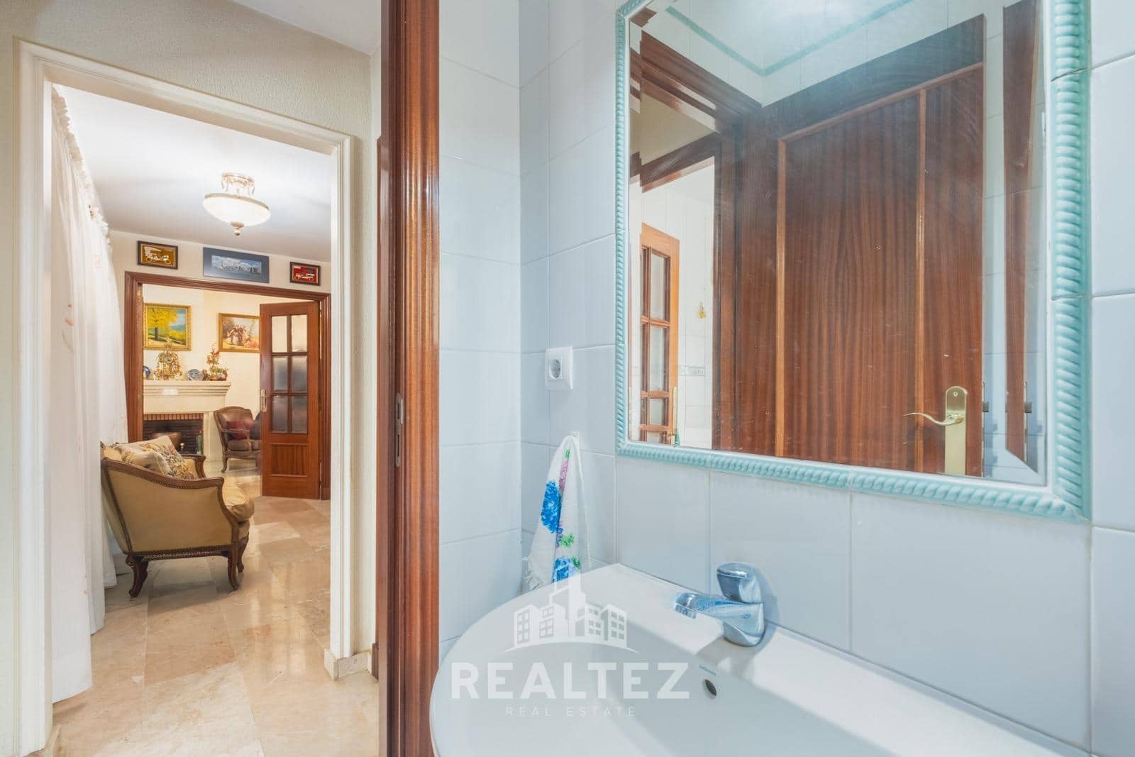 4 makuuhuone Rivitalo myytävänä paikassa Jerez de la Frontera mukana 
autotalli - 360 000 € (Ref: 9419885)