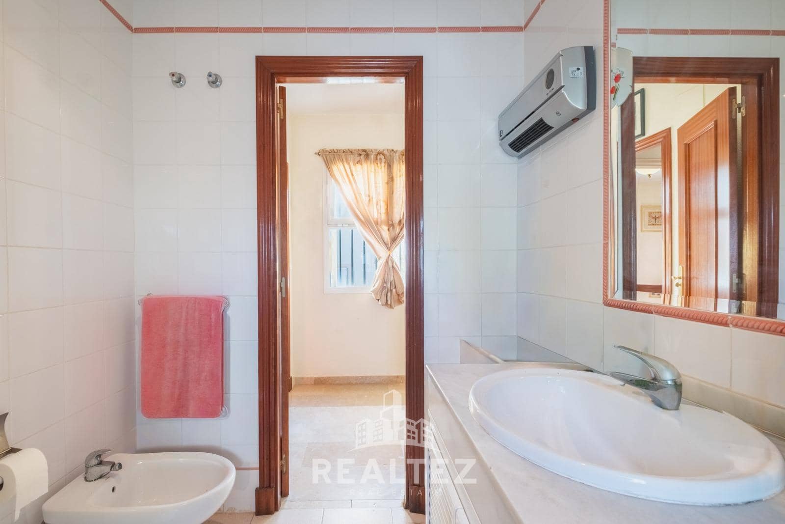 4 makuuhuone Rivitalo myytävänä paikassa Jerez de la Frontera mukana 
autotalli - 360 000 € (Ref: 9419885)