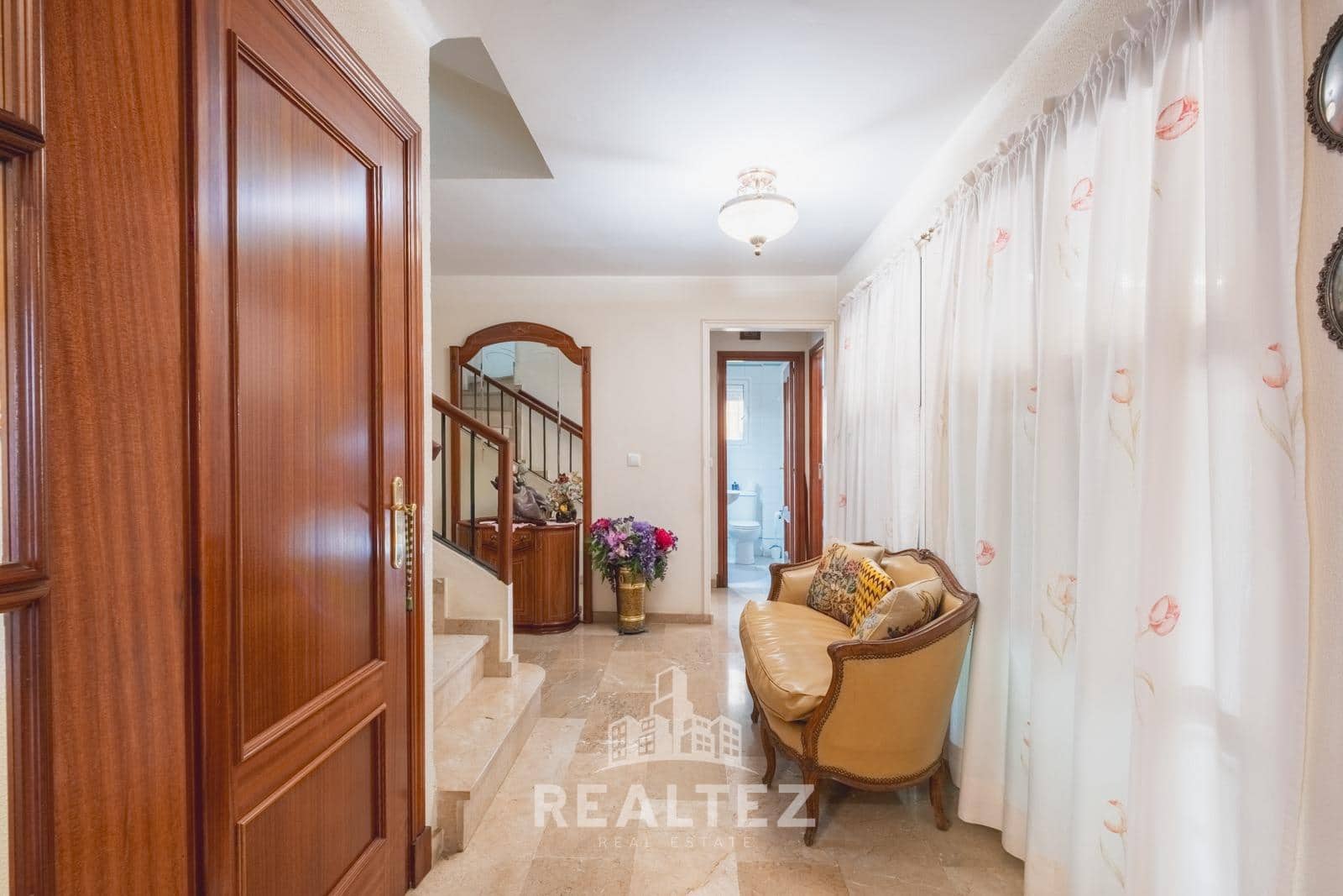 4 makuuhuone Rivitalo myytävänä paikassa Jerez de la Frontera mukana 
autotalli - 360 000 € (Ref: 9419885)