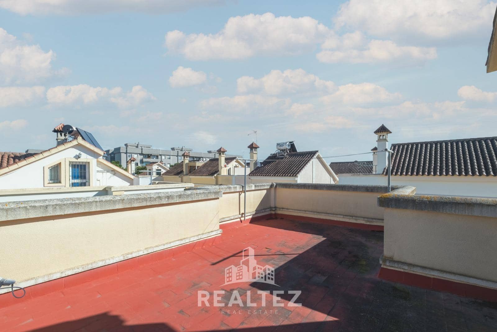 4 makuuhuone Rivitalo myytävänä paikassa Jerez de la Frontera mukana 
autotalli - 360 000 € (Ref: 9419885)