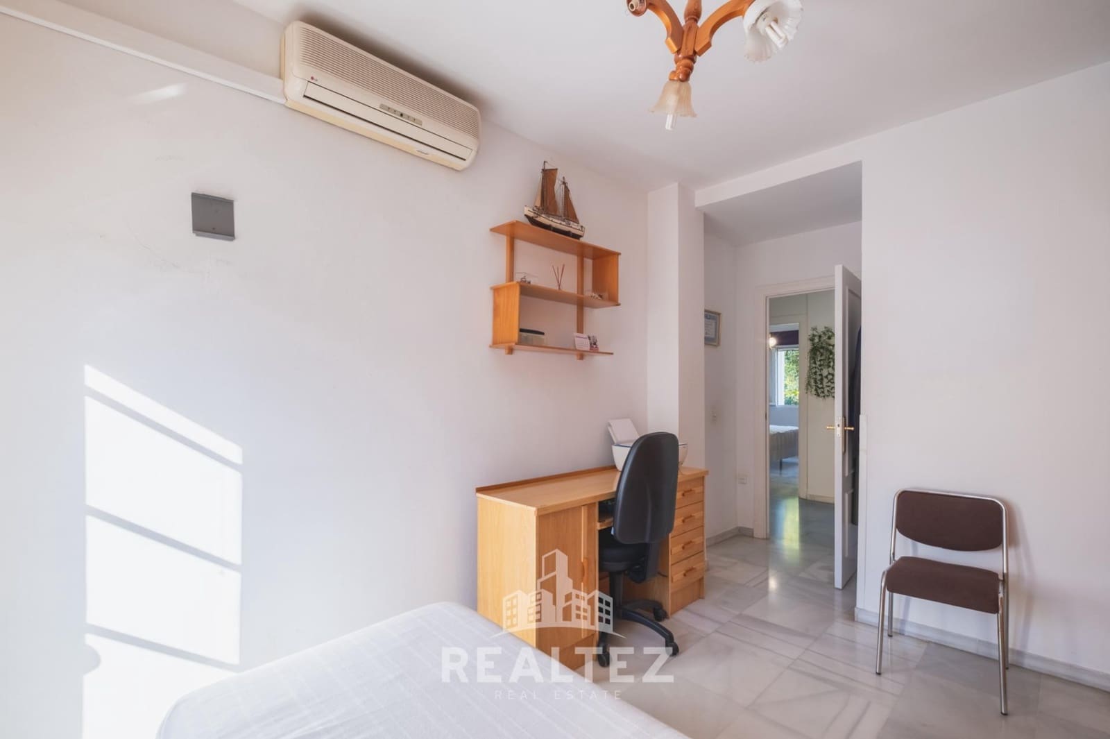 4 chambre Villa/Maison Mitoyenne à vendre à Jerez de la Frontera avec piscine - 349 900 € (Ref: 9437538)