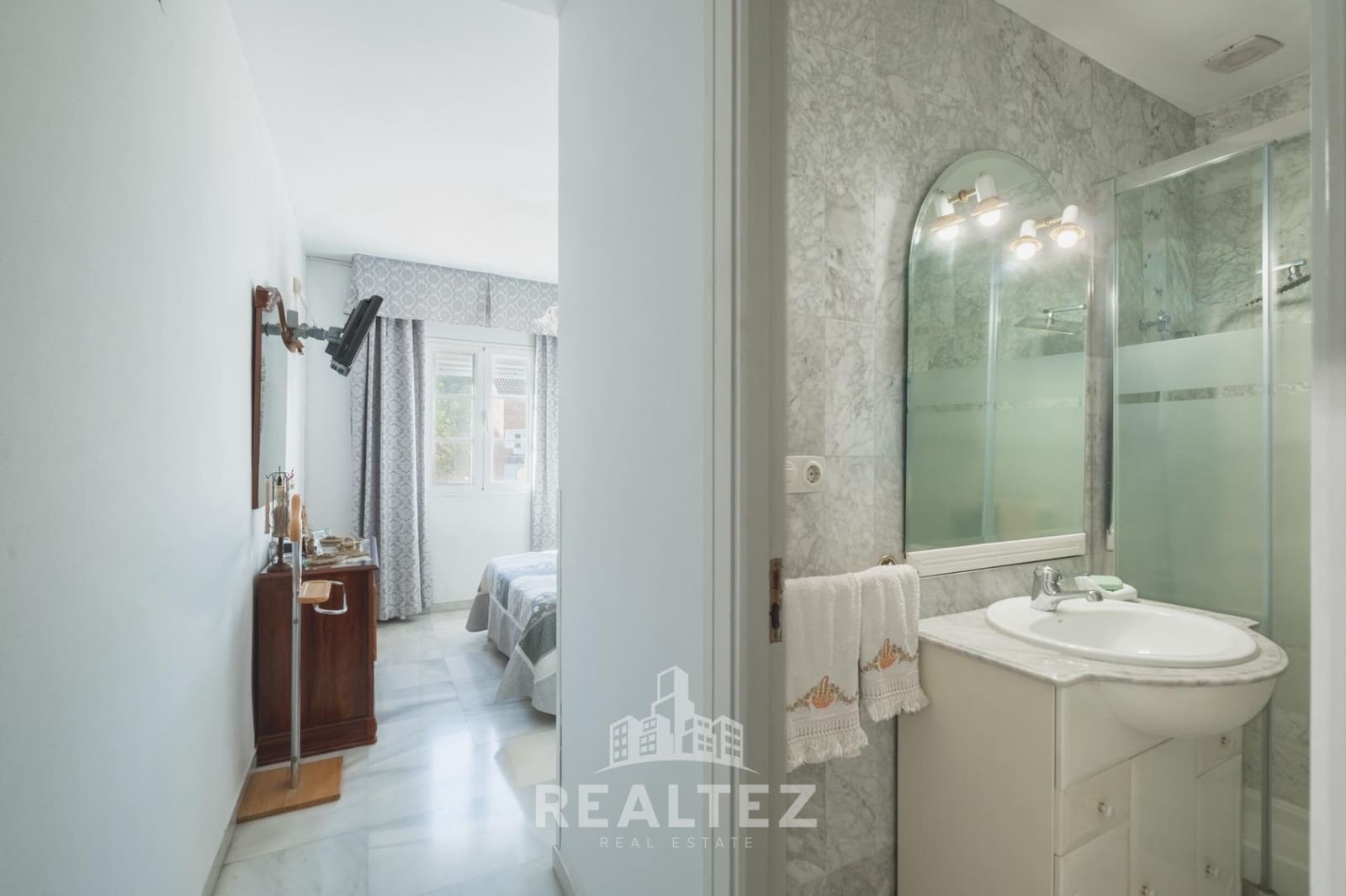 4 chambre Villa/Maison Mitoyenne à vendre à Jerez de la Frontera avec piscine - 349 900 € (Ref: 9437538)