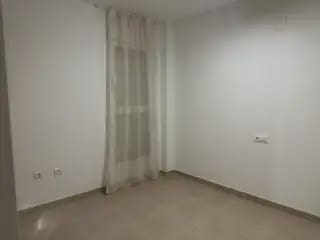 2 sypialnia Mieszkanie do wynajęcia w Cabanes - 550 € (Ref: 10111138)