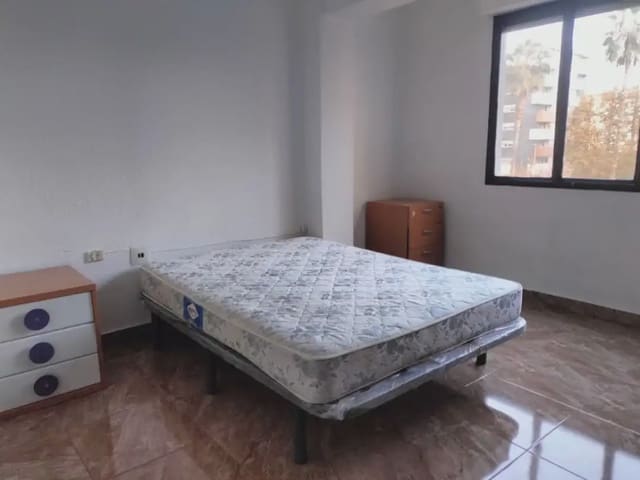 3 quarto Apartamento para venda em Este, Castelló de la Plana - 130 000 € (Ref: 10130412)