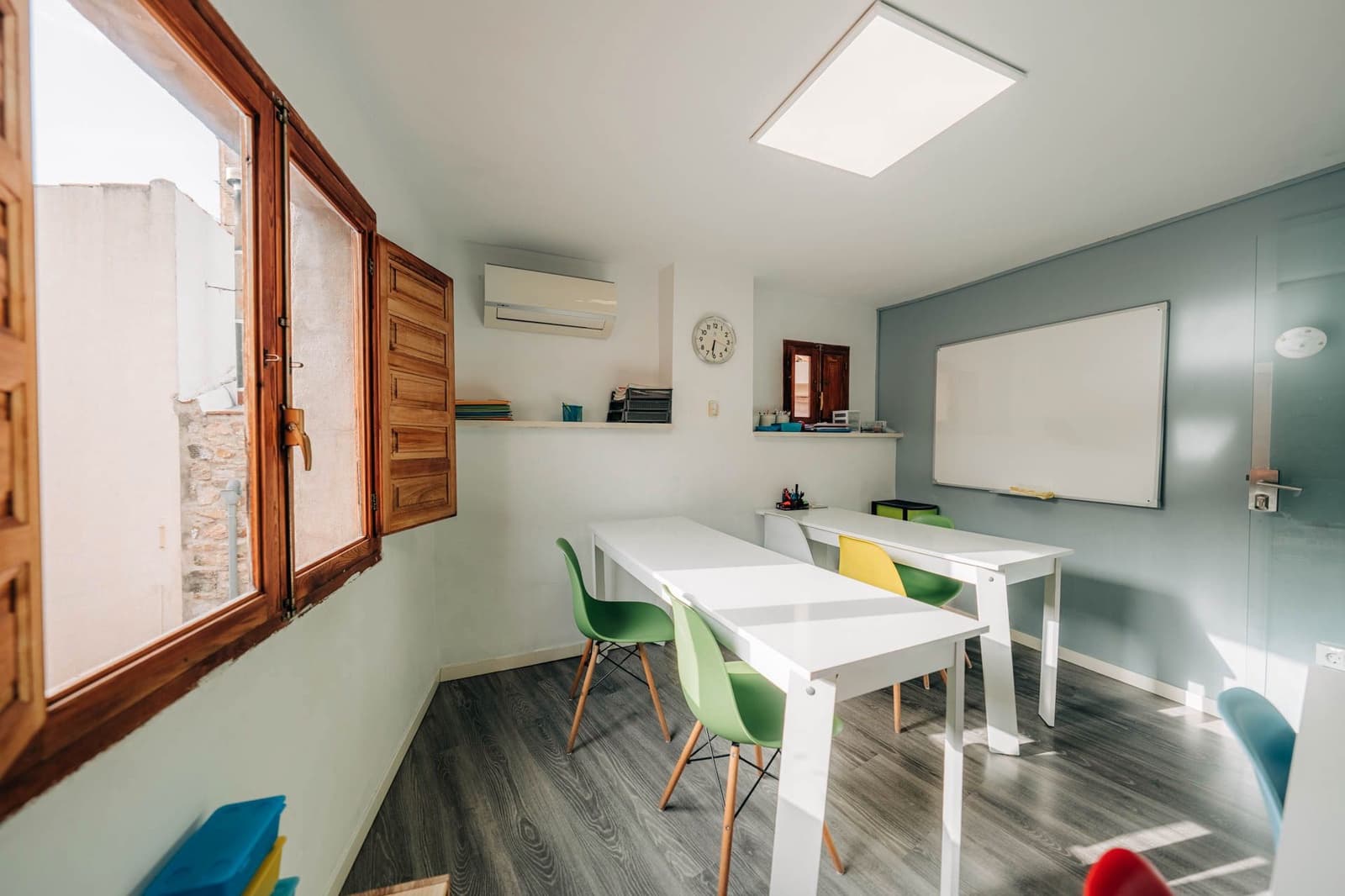 Kantoor te huur in Cabanes - € 400 (Ref: 9410100)