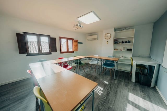 Office for rent in Cabanes - € 400 (Ref: 9410100)