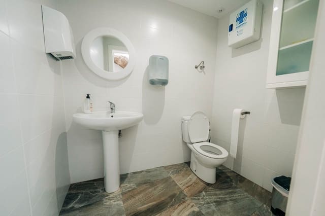 Office for rent in Cabanes - € 400 (Ref: 9410100)