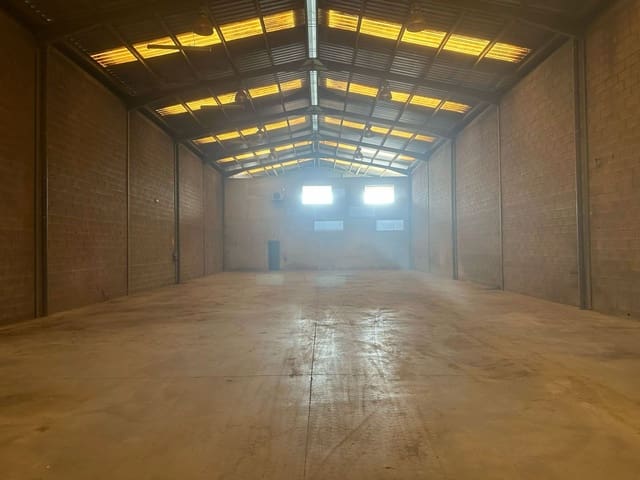 Local Comercial en Cabanes en venta - 199.999 € (Ref: 9410115)