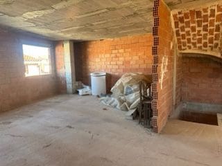 Byhus til salg i Benlloch - € 90.000 (Ref: 9410142)