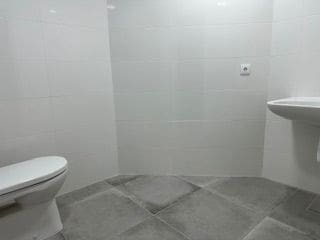 Commercial for rent in Castello de la Plana - € 1,000 (Ref: 9696608)