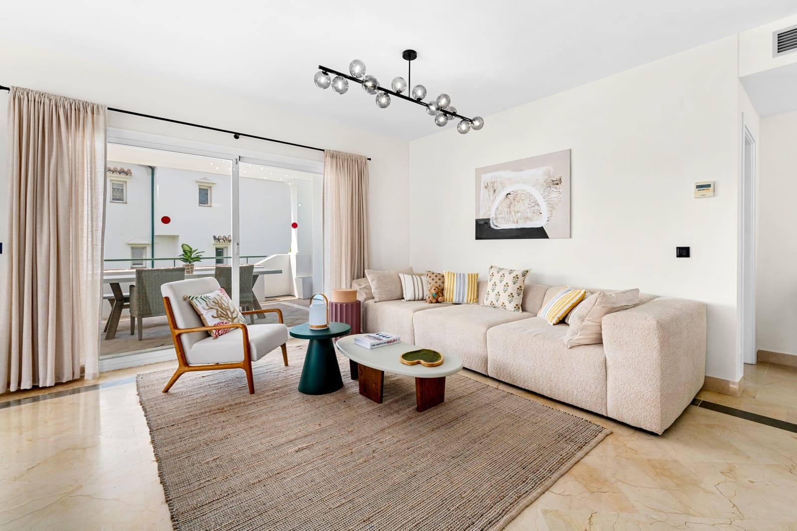 3 Zimmer Apartment zu verkaufen in New Golden Mile mit Pool Garage - 698.000 € (Ref: 10024675)