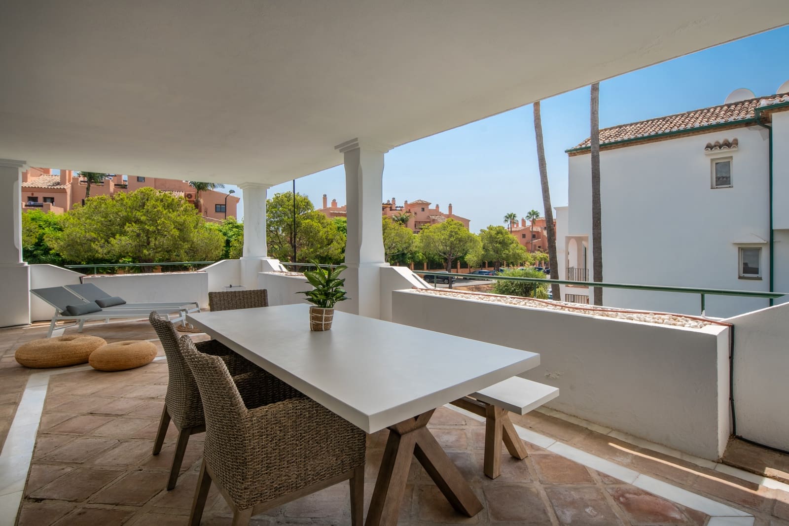 3 Zimmer Apartment zu verkaufen in New Golden Mile mit Pool Garage - 698.000 € (Ref: 10024675)