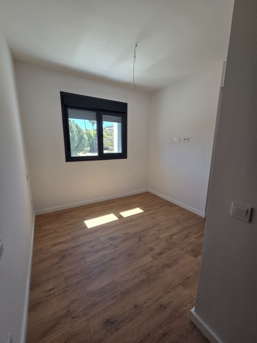 3 slaapkamer Appartement te koop in Estepona met zwembad garage - € 675.000 (Ref: 10024677)