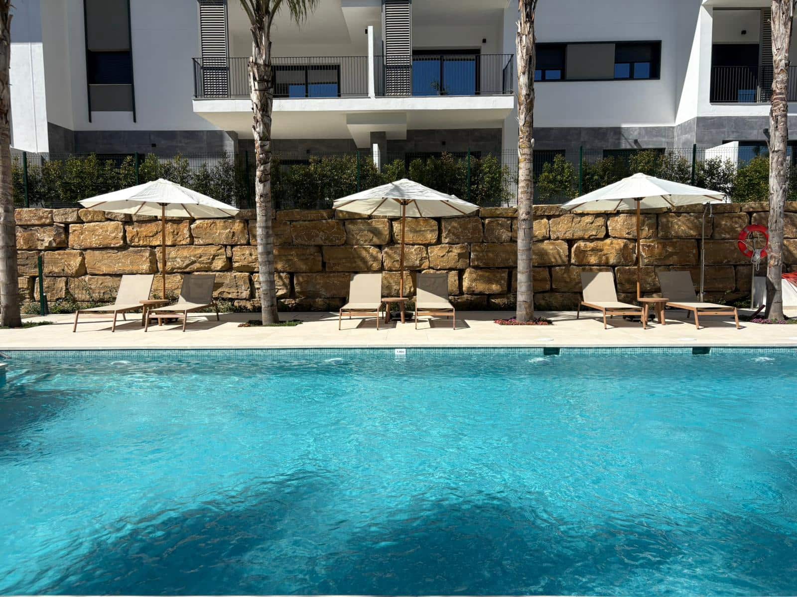 3 slaapkamer Appartement te koop in Estepona met zwembad garage - € 675.000 (Ref: 10024677)