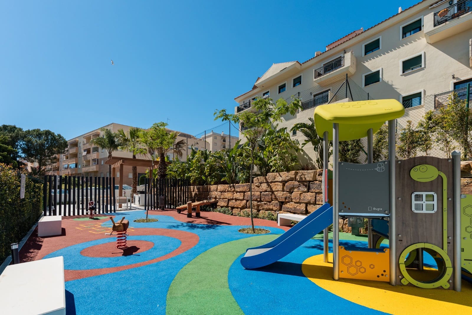 3 slaapkamer Appartement te koop in Estepona met zwembad garage - € 675.000 (Ref: 10024677)