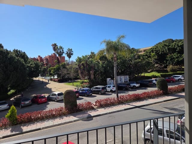 3 Zimmer Apartment zu verkaufen in Huerta Nueva, Estepona mit Pool Garage - 675.000 € (Ref: 10024677)
