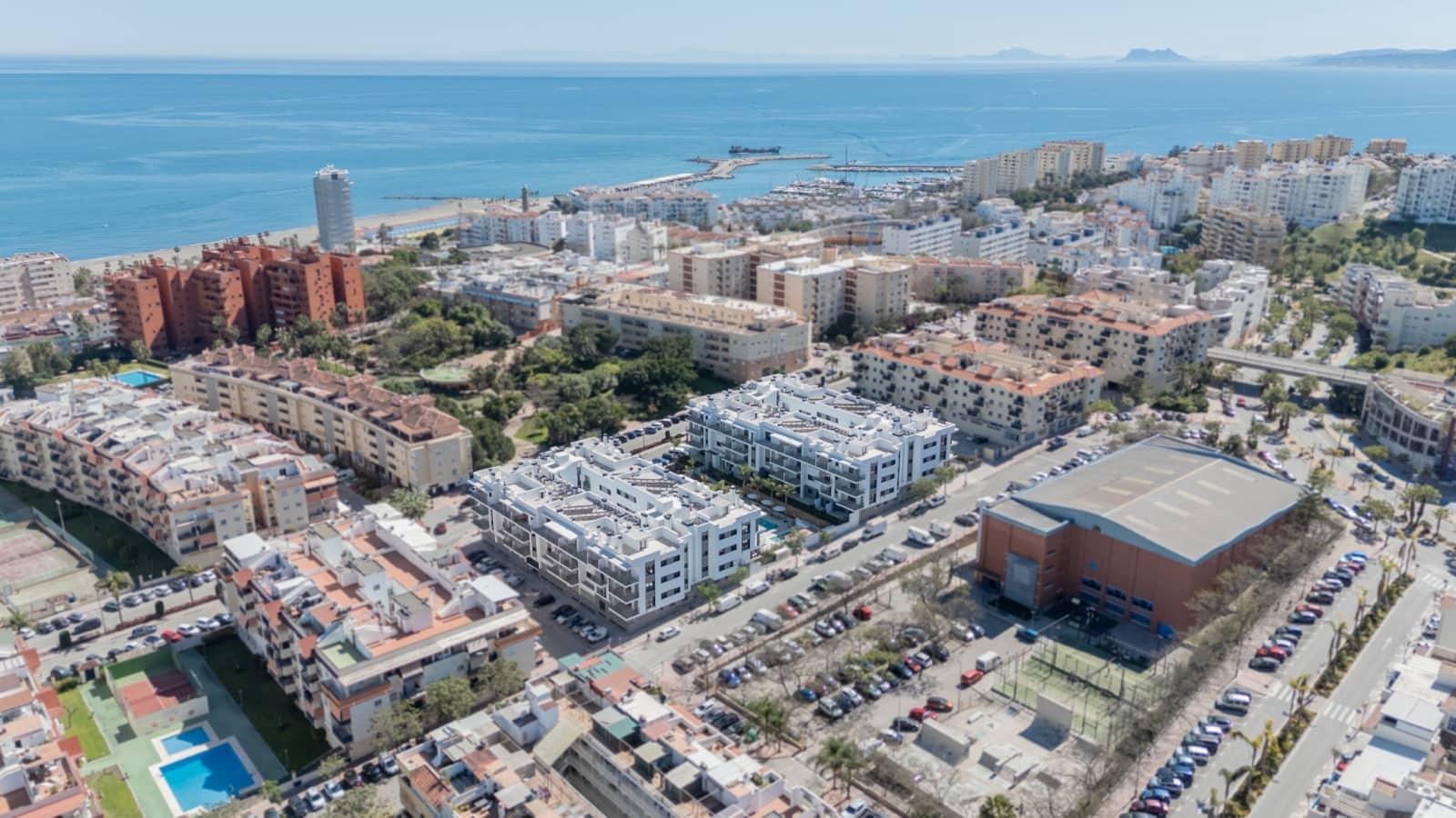 3 slaapkamer Appartement te koop in Estepona met zwembad garage - € 675.000 (Ref: 10024677)
