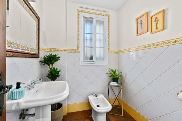 5 Zimmer Haus zu verkaufen in Seghers, Estepona mit Pool Garage - 1.100.000 € (Ref: 10065223)