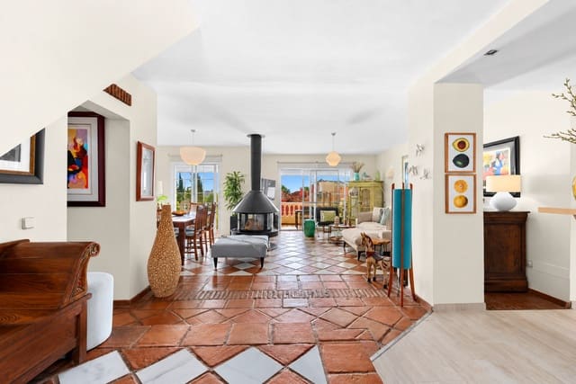 5 Zimmer Haus zu verkaufen in Seghers, Estepona mit Pool Garage - 1.100.000 € (Ref: 10065223)