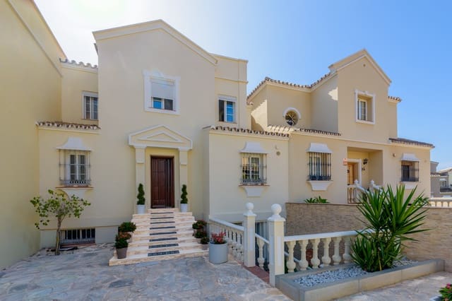 5 Zimmer Haus zu verkaufen in Seghers, Estepona mit Pool Garage - 1.100.000 € (Ref: 10065223)