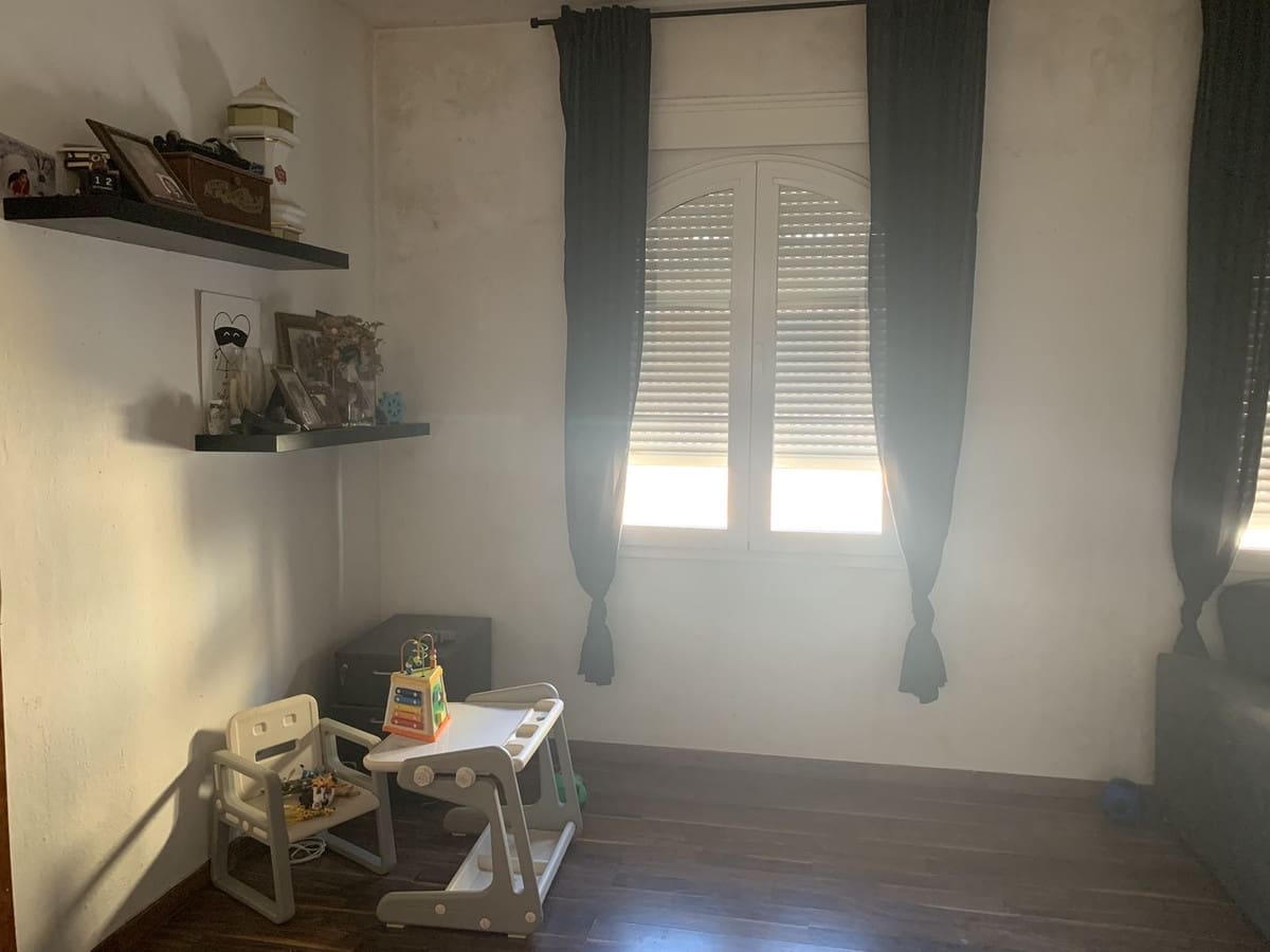 4 sovrum Hus till salu i Estepona med garage - 799 000 € (Ref: 9297536)