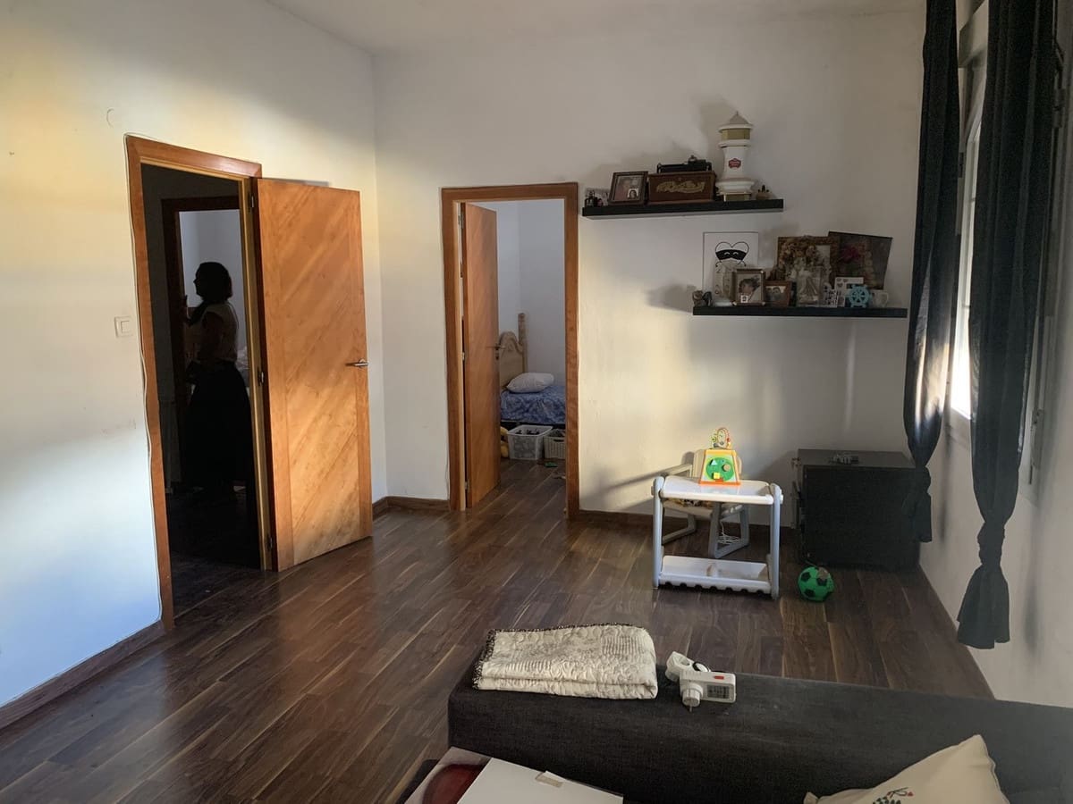 4 sovrum Hus till salu i Estepona med garage - 799 000 € (Ref: 9297536)