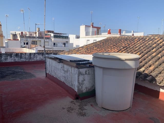 4 sovrum Hus till salu i Estepona med garage - 799 000 € (Ref: 9297536)