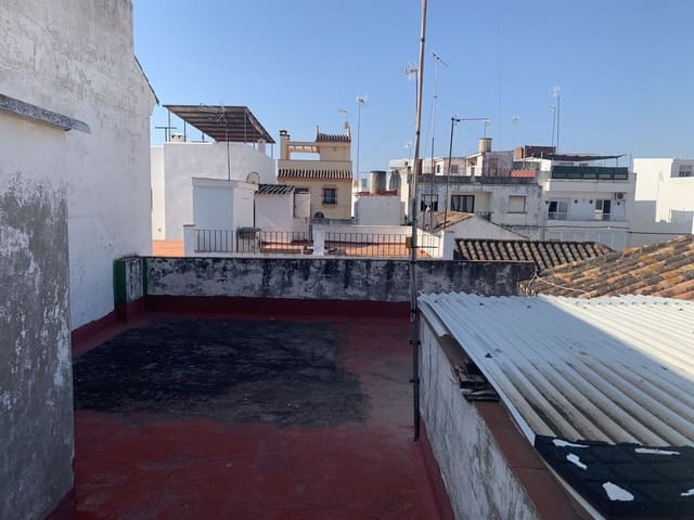 4 sovrum Hus till salu i Estepona med garage - 799 000 € (Ref: 9297536)