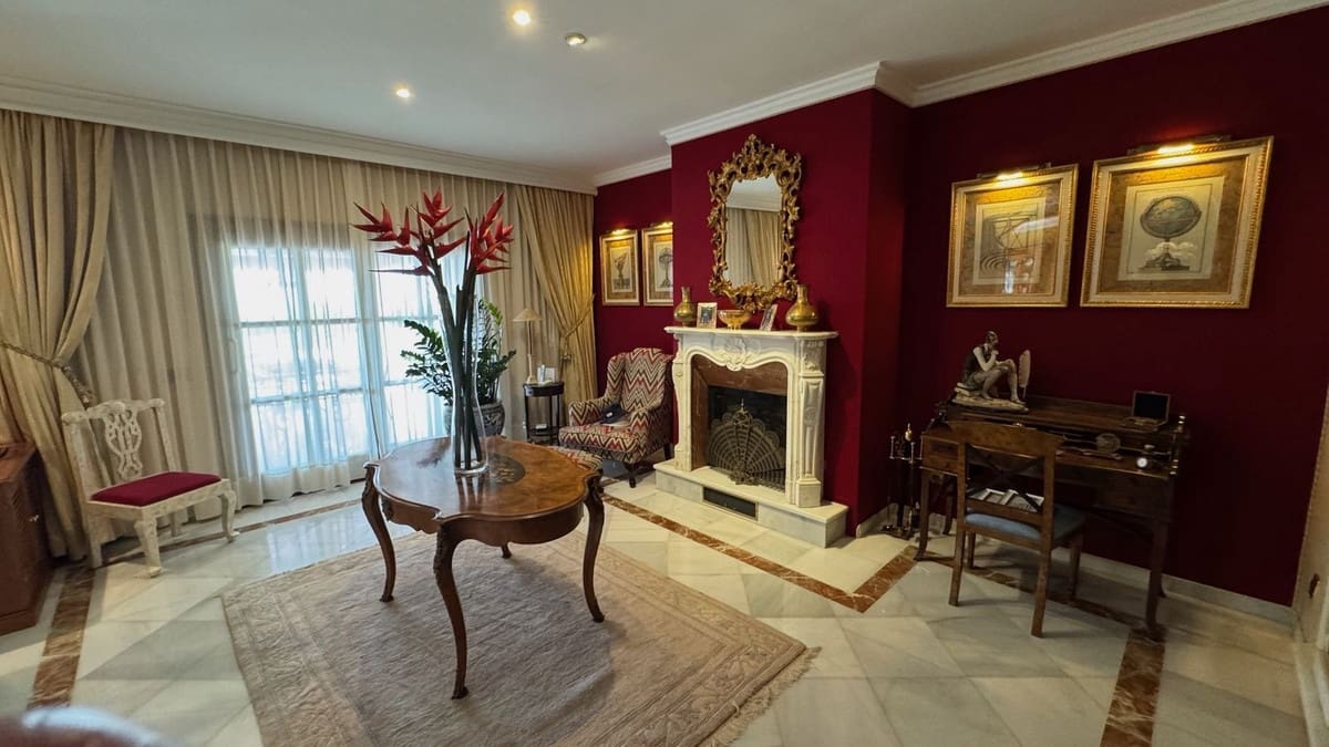 5 sypialnia Willa na sprzedaż w Estepona z basenem garażem - 4 200 000 € (Ref: 9297537)