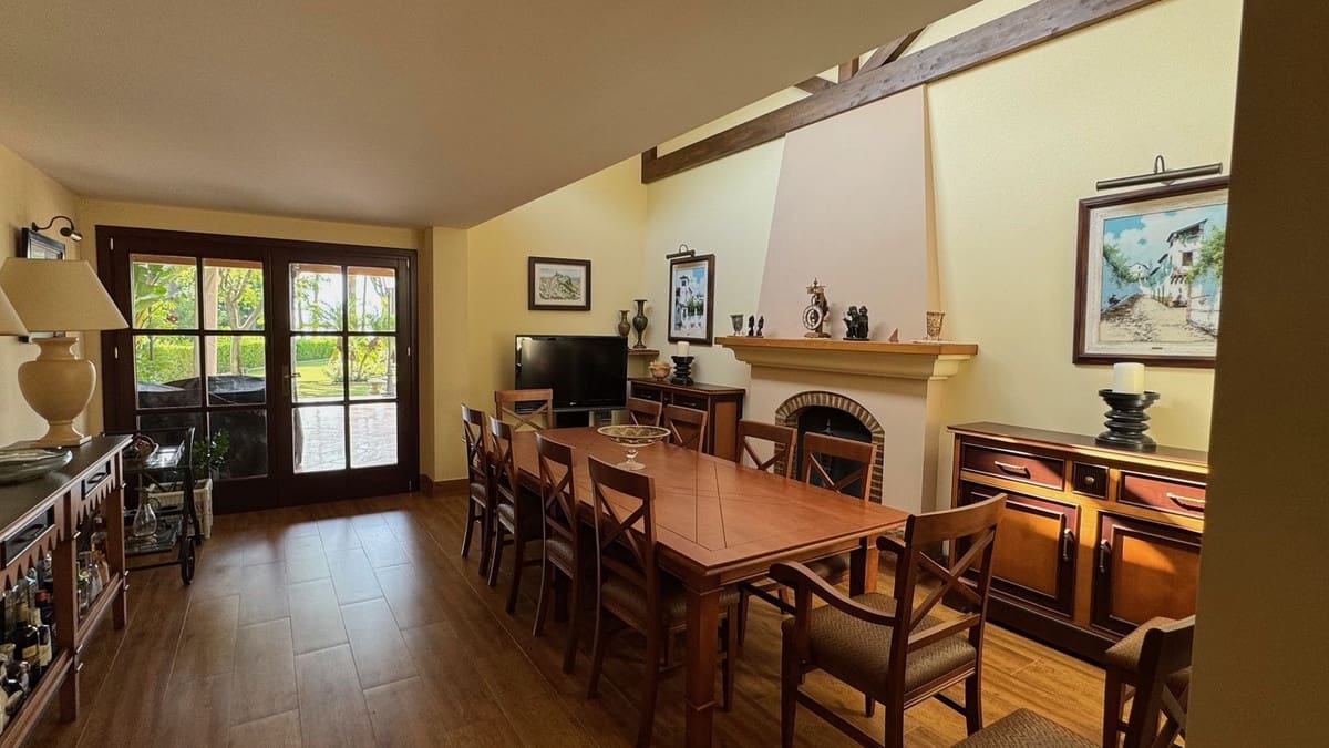 5 sypialnia Willa na sprzedaż w Estepona z basenem garażem - 4 200 000 € (Ref: 9297537)