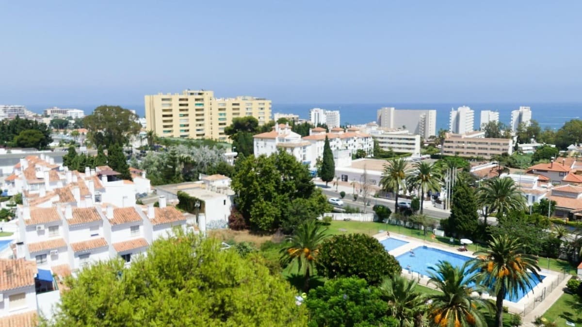 1 bedroom Penthouse for sale in Benalmadena with garage - € 199,000 (Ref: 9297538)