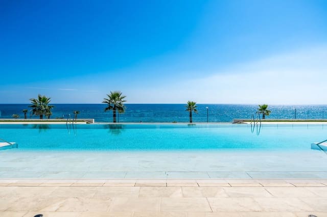 5 soveværelse Lejlighed til salg i New Golden Mile, Estepona med swimmingpool garage - € 6.800.000 (Ref: 9306855)