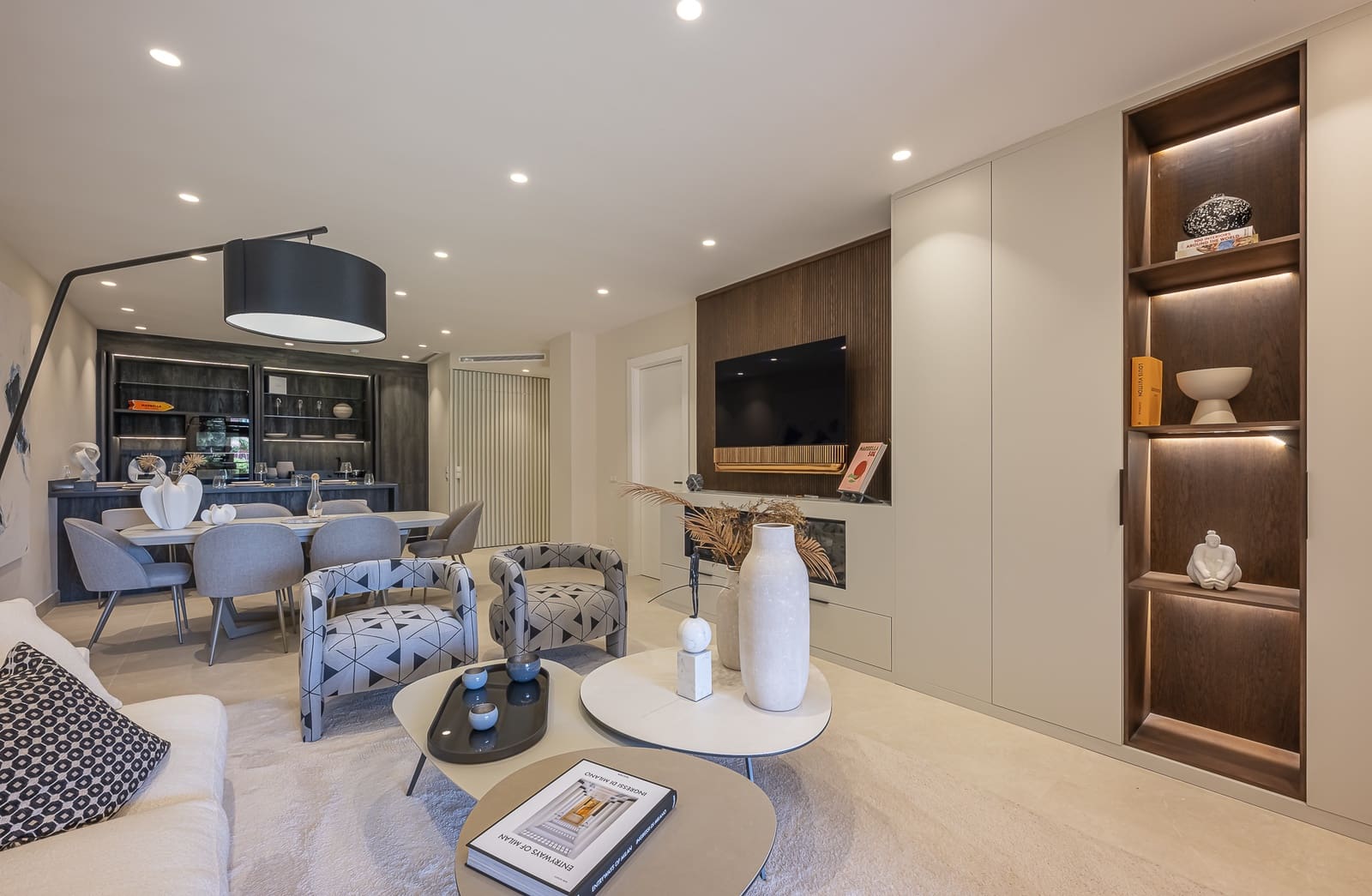 3 sypialnia Apartament na sprzedaż w New Golden Mile z basenem garażem - 1 825 000 € (Ref: 9410209)