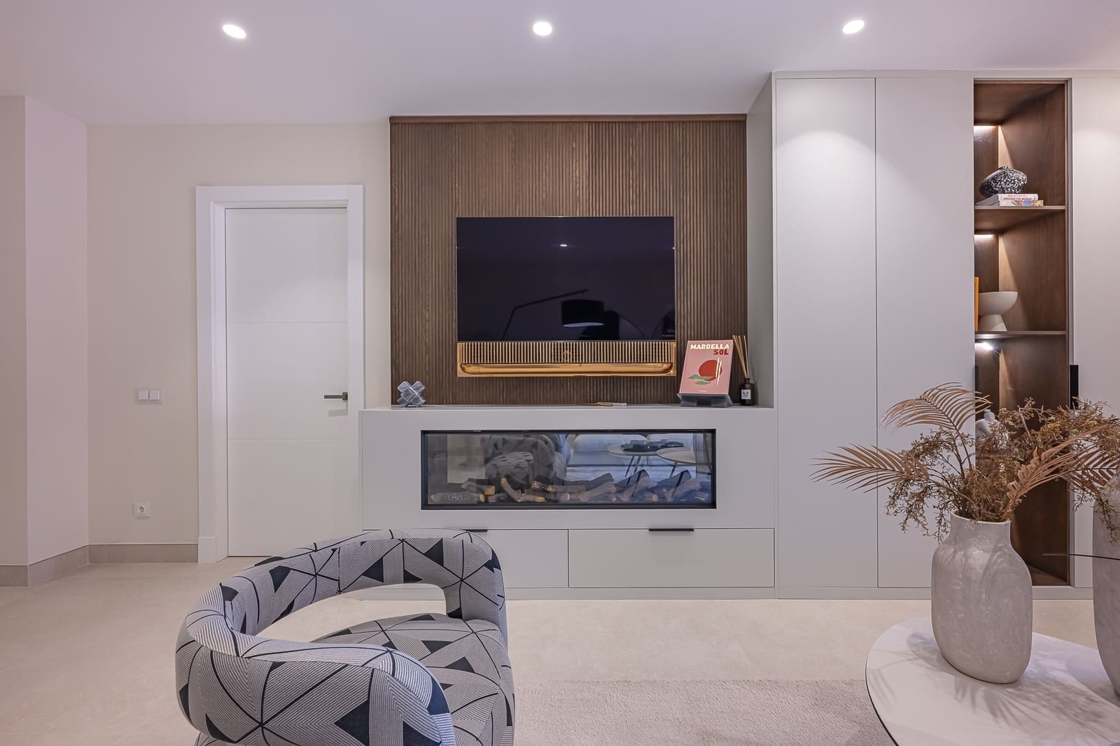 3 sypialnia Apartament na sprzedaż w New Golden Mile z basenem garażem - 1 825 000 € (Ref: 9410209)