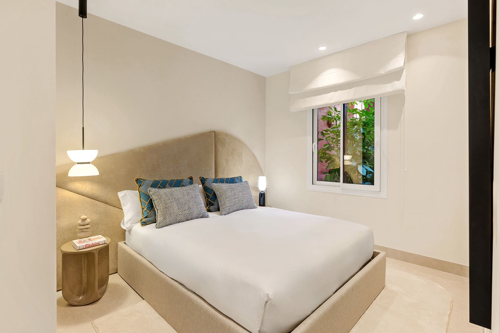 3 camera da letto Appartamento in vendita in New Golden Mile con piscina garage - 2.350.000 € (Rif: 9410222)