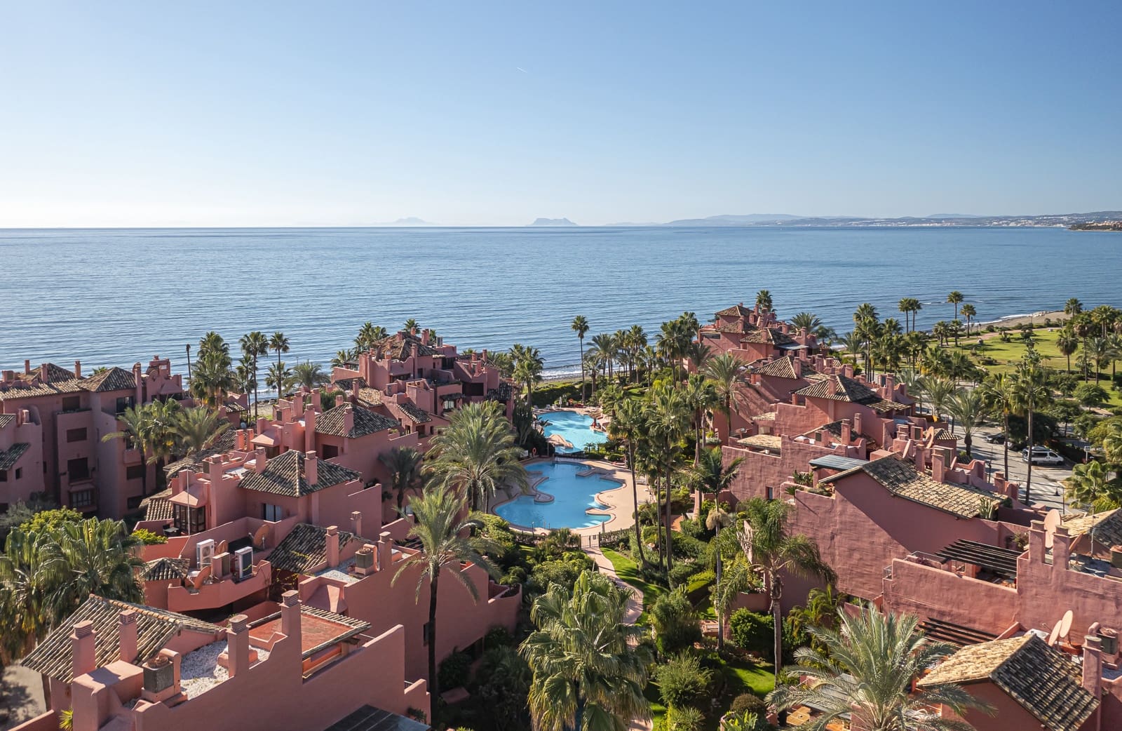 3 camera da letto Appartamento in vendita in New Golden Mile con piscina garage - 2.350.000 € (Rif: 9410222)