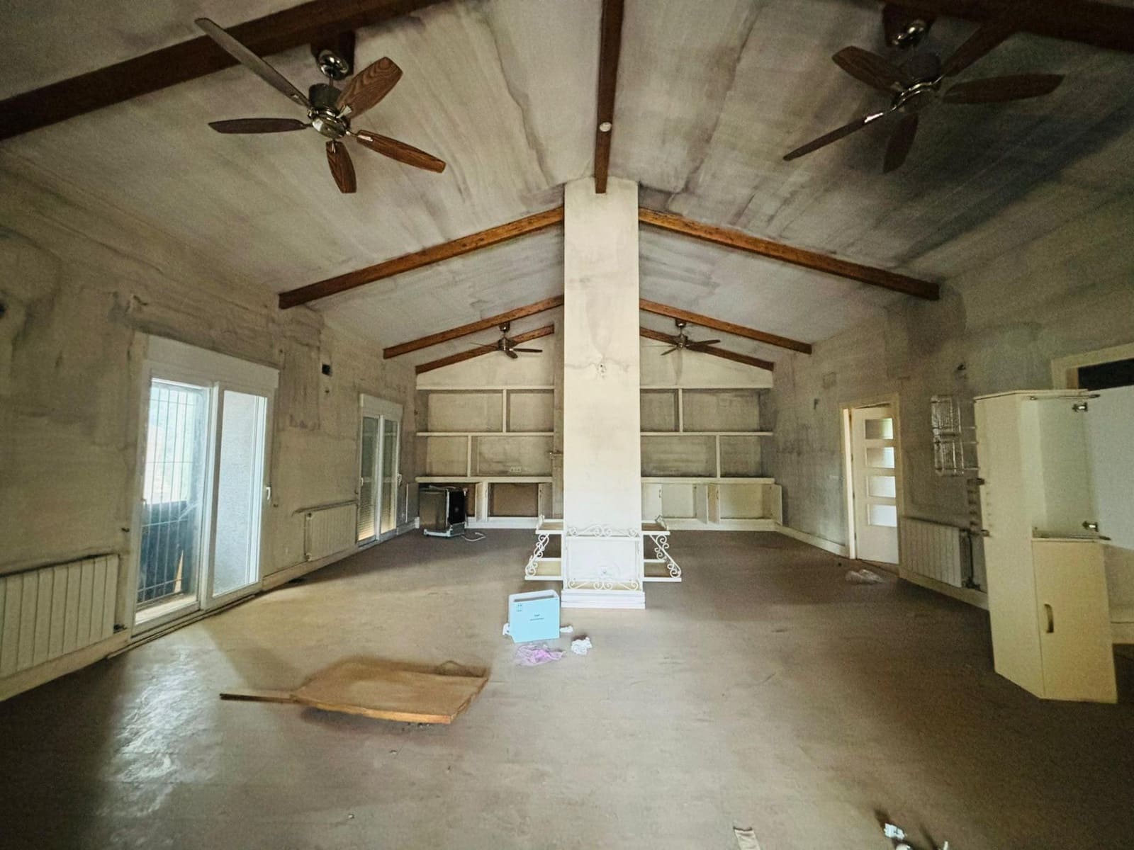 4 bedroom Finca/Country House for sale in Los Urrutias with pool - € 395,000 (Ref: 9401103)