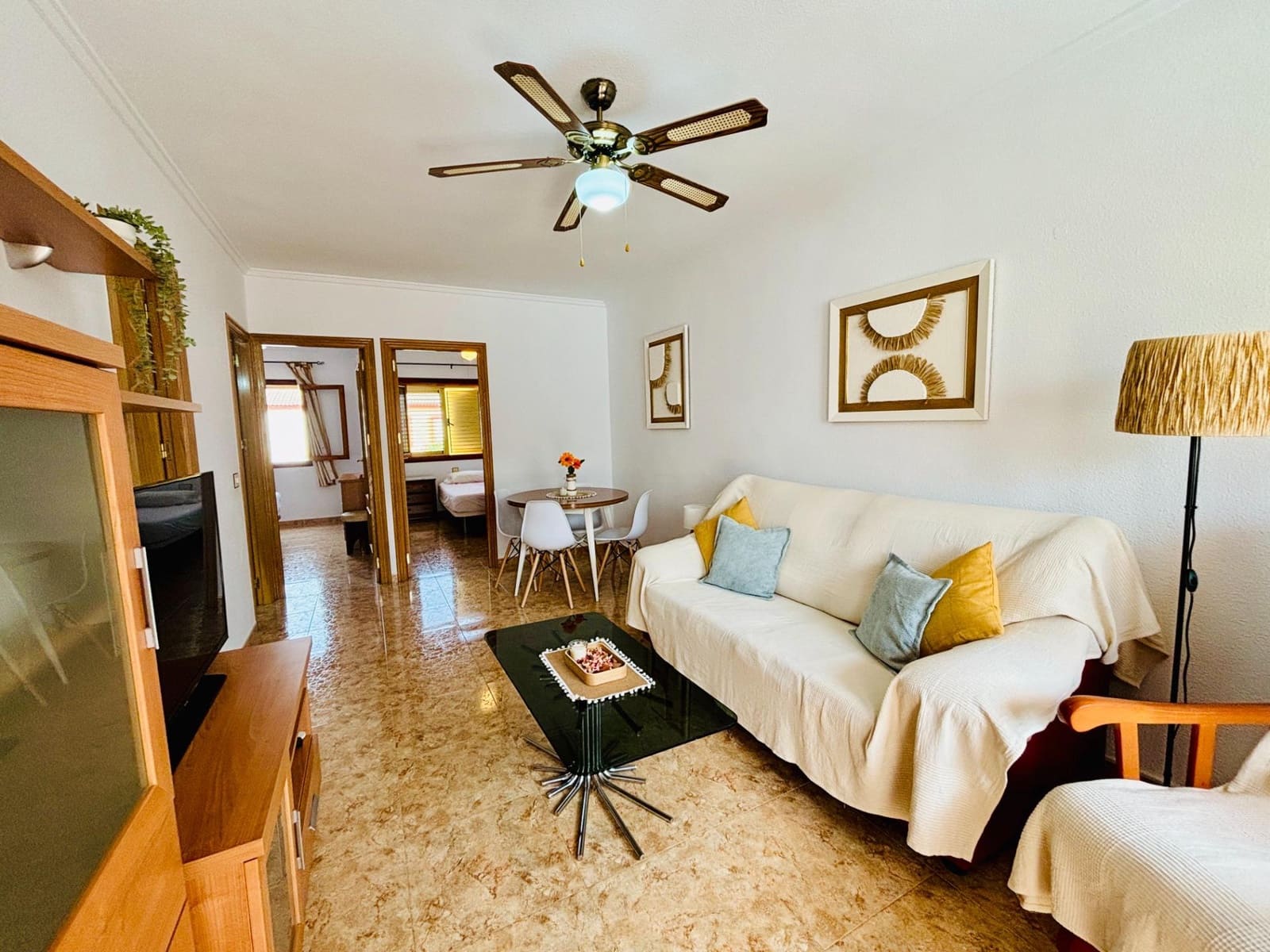 2 bedroom Apartment for rent in Los Alcazares - € 650 (Ref: 9403446)