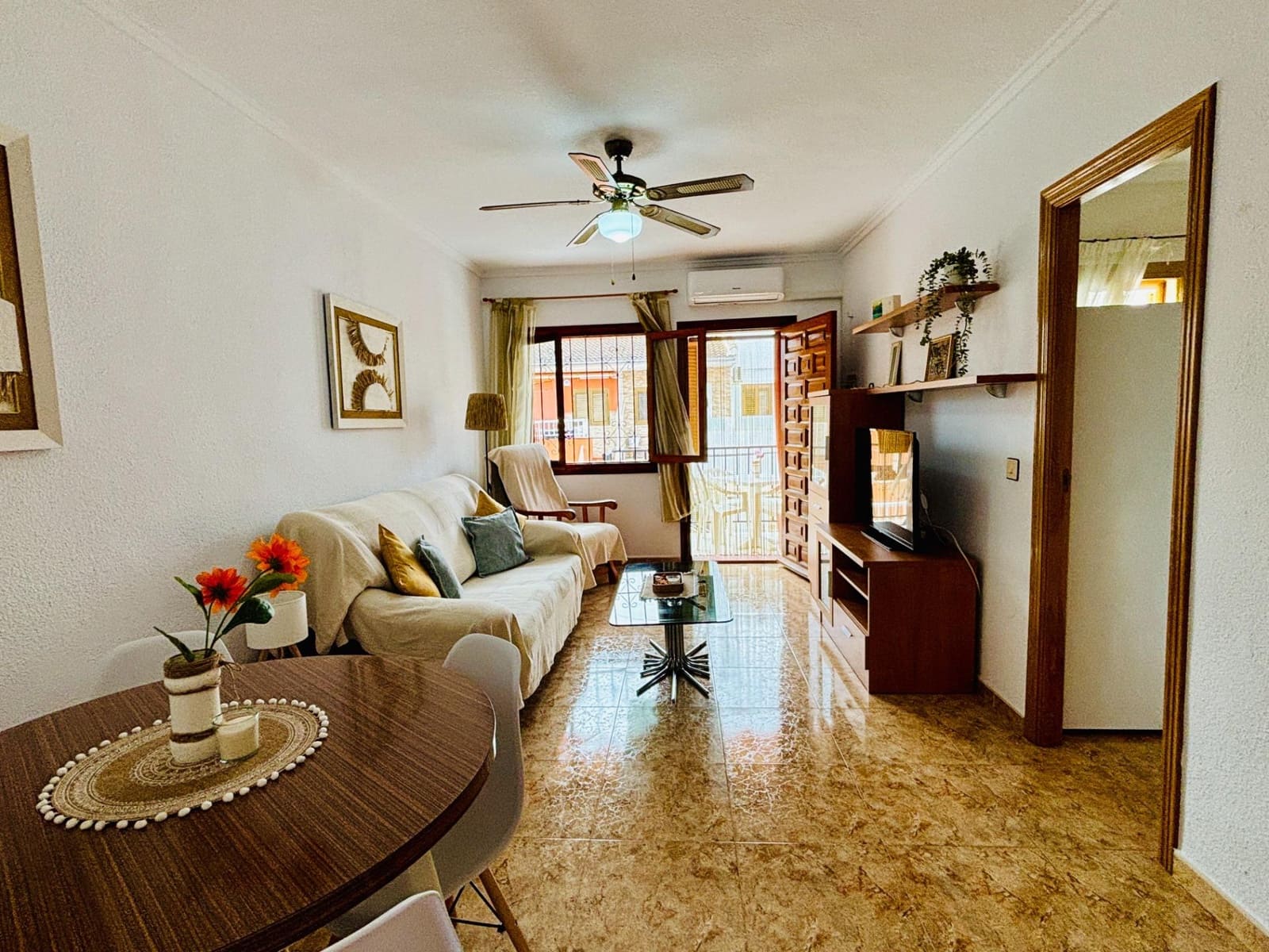 2 bedroom Apartment for rent in Los Alcazares - € 650 (Ref: 9403446)