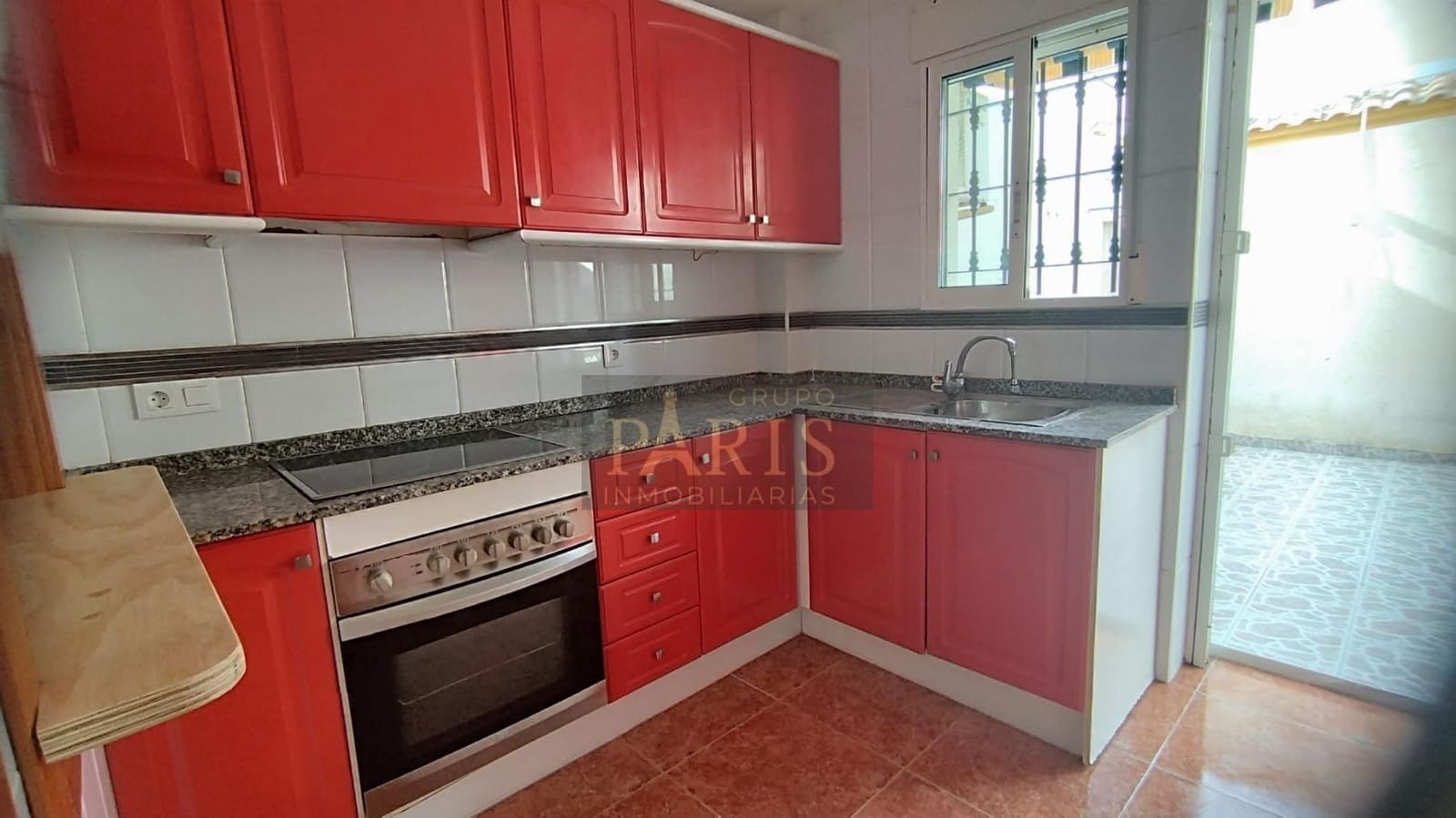 3 makuuhuone Rivitalo myytävänä paikassa Playa Paraiso - 170 000 € (Ref: 9403447)