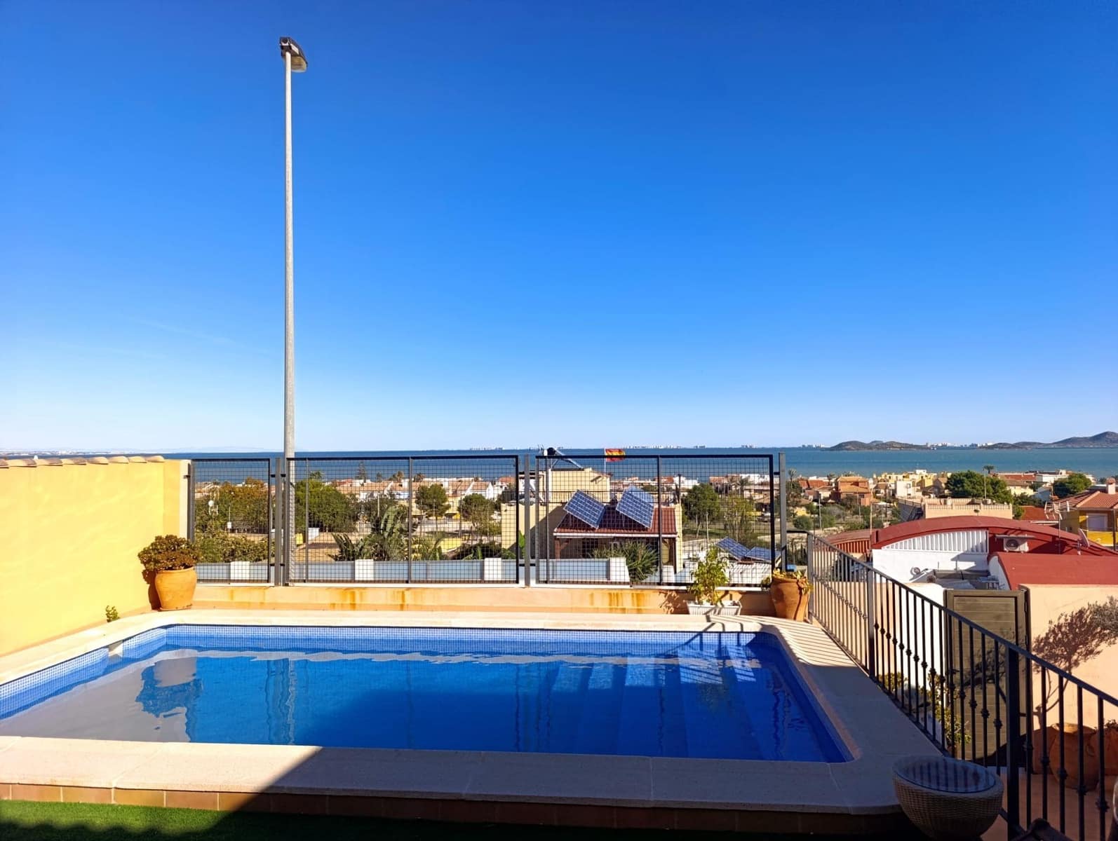 4 slaapkamer Appartement te koop in Los Urrutias met zwembad - € 426.900 (Ref: 9427254)