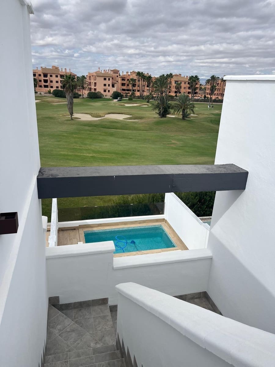 3 Zimmer Villa zu verkaufen in Los Alcazares mit Pool - 357.000 € (Ref: 9476125)