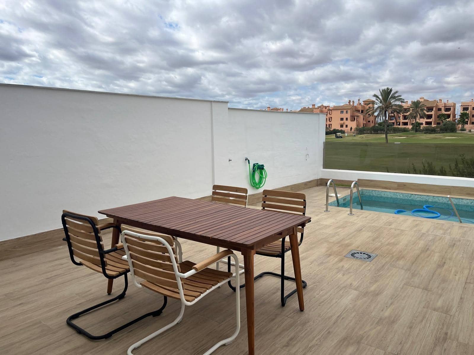 3 Zimmer Villa zu verkaufen in Los Alcazares mit Pool - 357.000 € (Ref: 9476125)