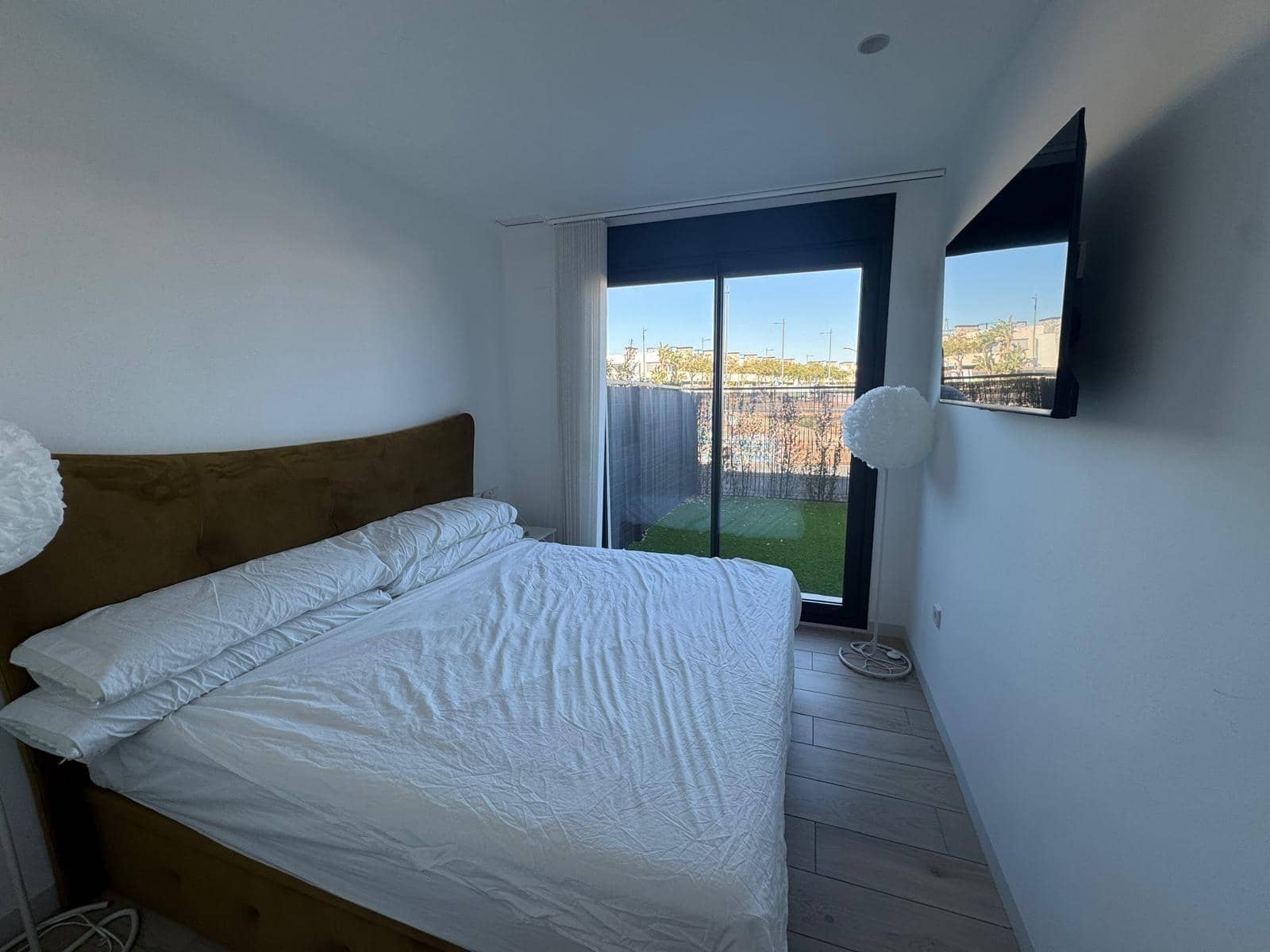 4 sovrum Bungalow till salu i Los Alcazares med pool - 359 900 € (Ref: 9627607)