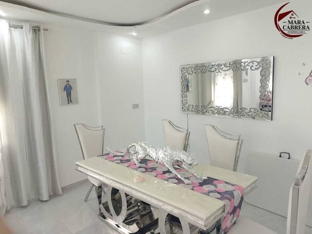 4 makuuhuone Omakotitalo myytävänä paikassa Gandia - 148 000 € (Ref: 9398823)