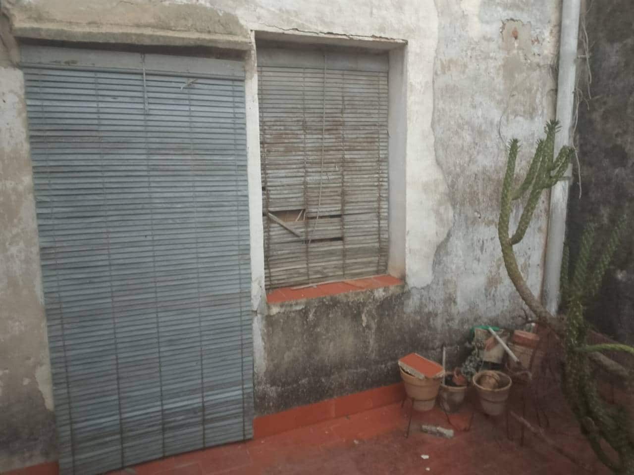 6 soverom Hus til salgs i Potries - € 82 000 (Ref: 9398830)