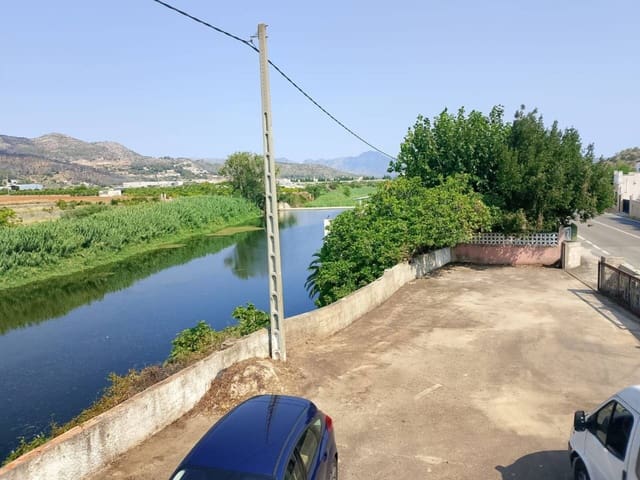 5 bedroom Commercial for sale in Villalonga with garage - € 113,000 (Ref: 9398832)