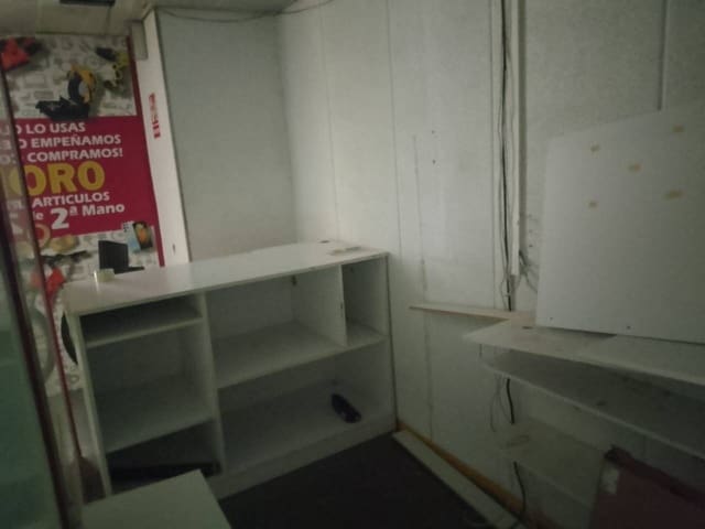 3 soveværelse Erhverv til leje i Gandia - € 830 (Ref: 9398836)